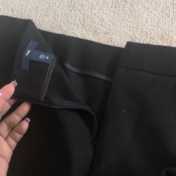 Gap Black Pencil Skirt, Stretchy Slim Fit, Size 10, Great! - Picture 5 of 16